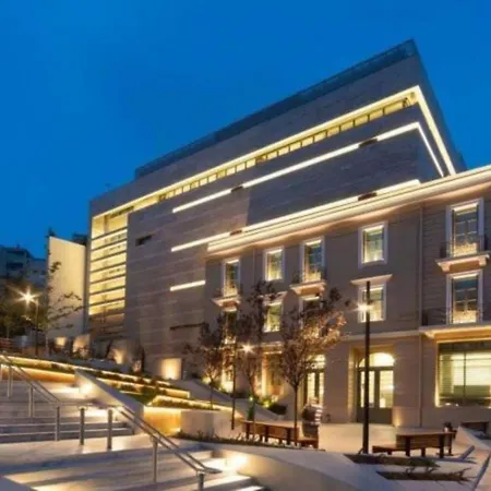 Apartment Luxury 3br At Hip Pangrati *