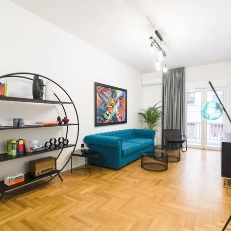 Luxury 3br At Hip Pangrati Athens