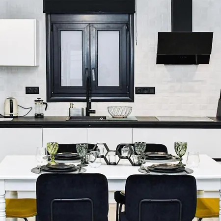 Apartment Luxury 3br At Hip Pangrati